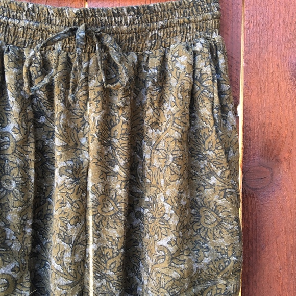 Urban Outfitters Pants - uo staring at stars soft printed jogger pants